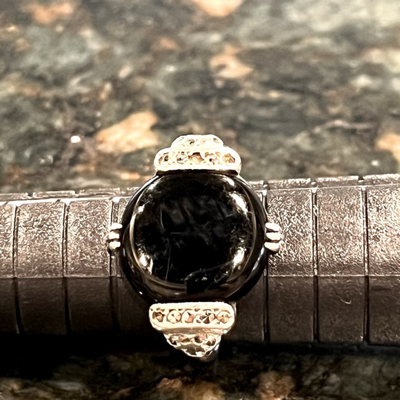 Sterling silver Onyx marcasite ring size 5.5 - Picture 2 of 5